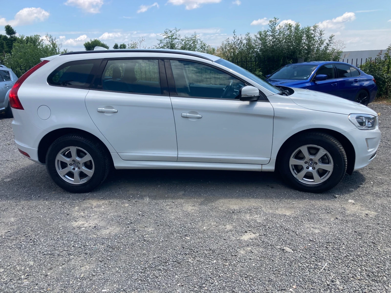 Volvo XC60 FACELIFT, снимка 3 - Автомобили и джипове - 55153863