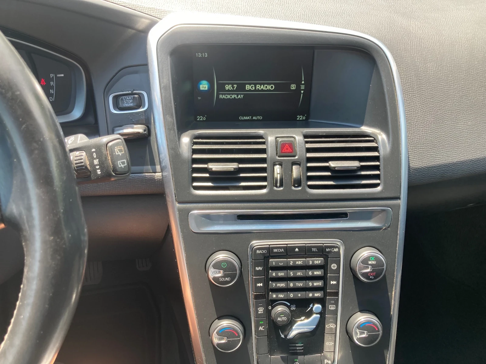 Volvo XC60 FACELIFT, снимка 11 - Автомобили и джипове - 55153863