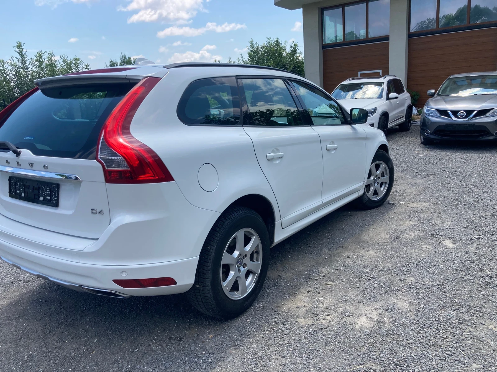 Volvo XC60 FACELIFT, снимка 4 - Автомобили и джипове - 55153863