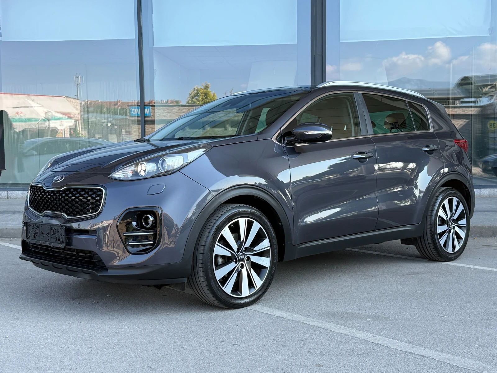Kia Sportage 6 МЕСЕЦА ГАРАНЦИЯ/1.7CRDI 141к.с. Автоматик