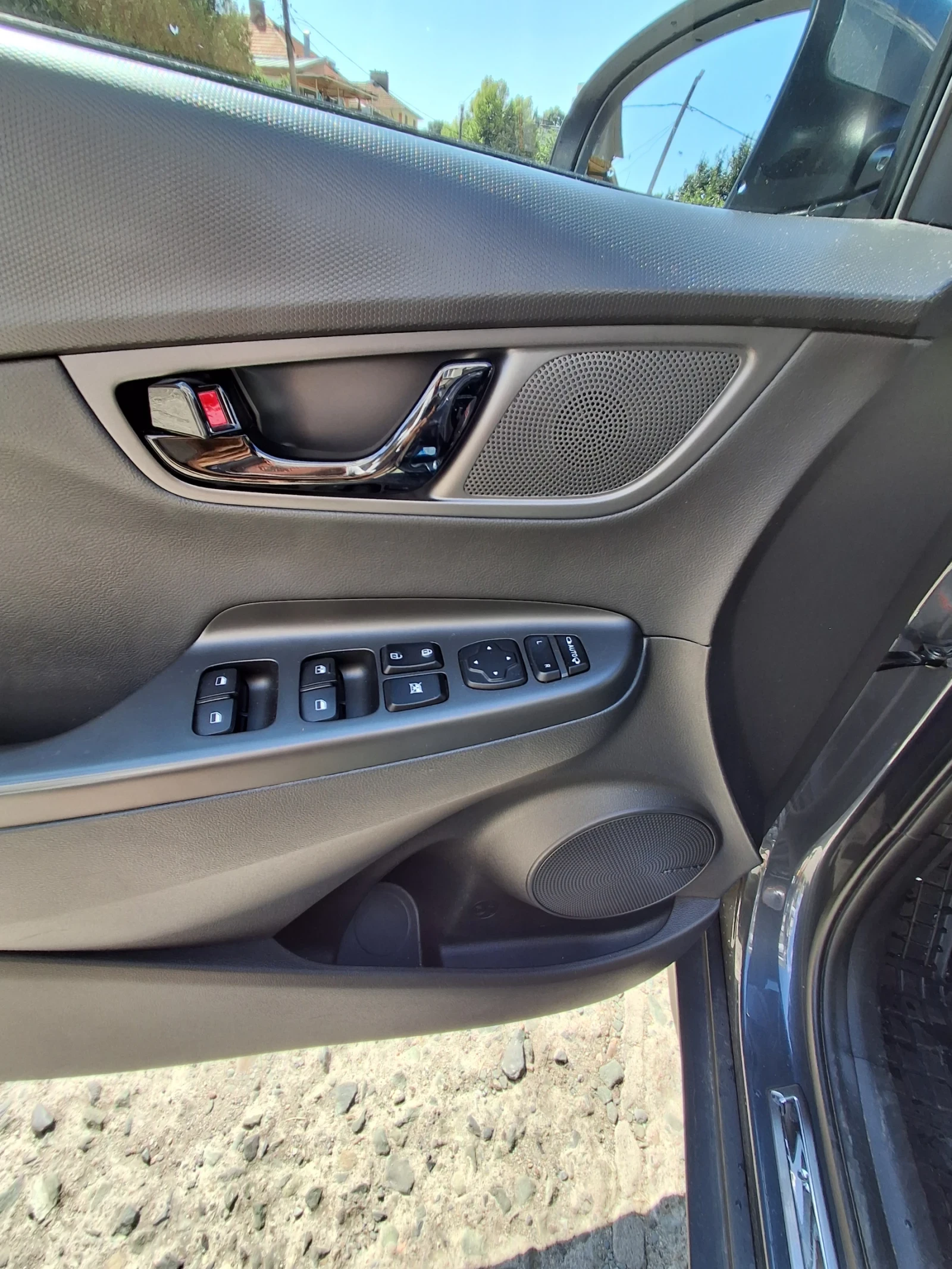 Hyundai Kona 1.6 CRDI  54600км, снимка 12 - Автомобили и джипове - 55636863