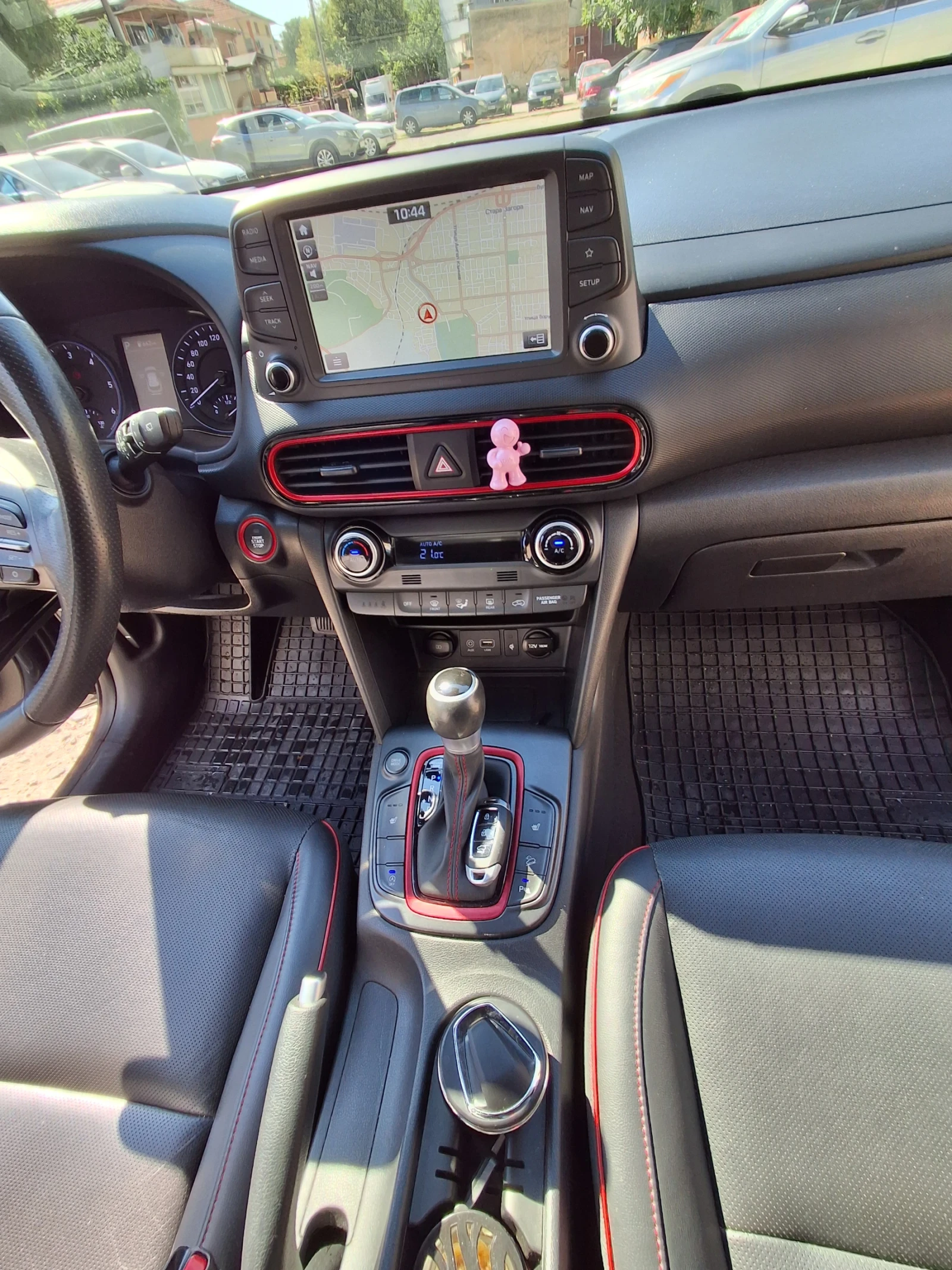 Hyundai Kona 1.6 CRDI  54600км, снимка 10 - Автомобили и джипове - 55636863