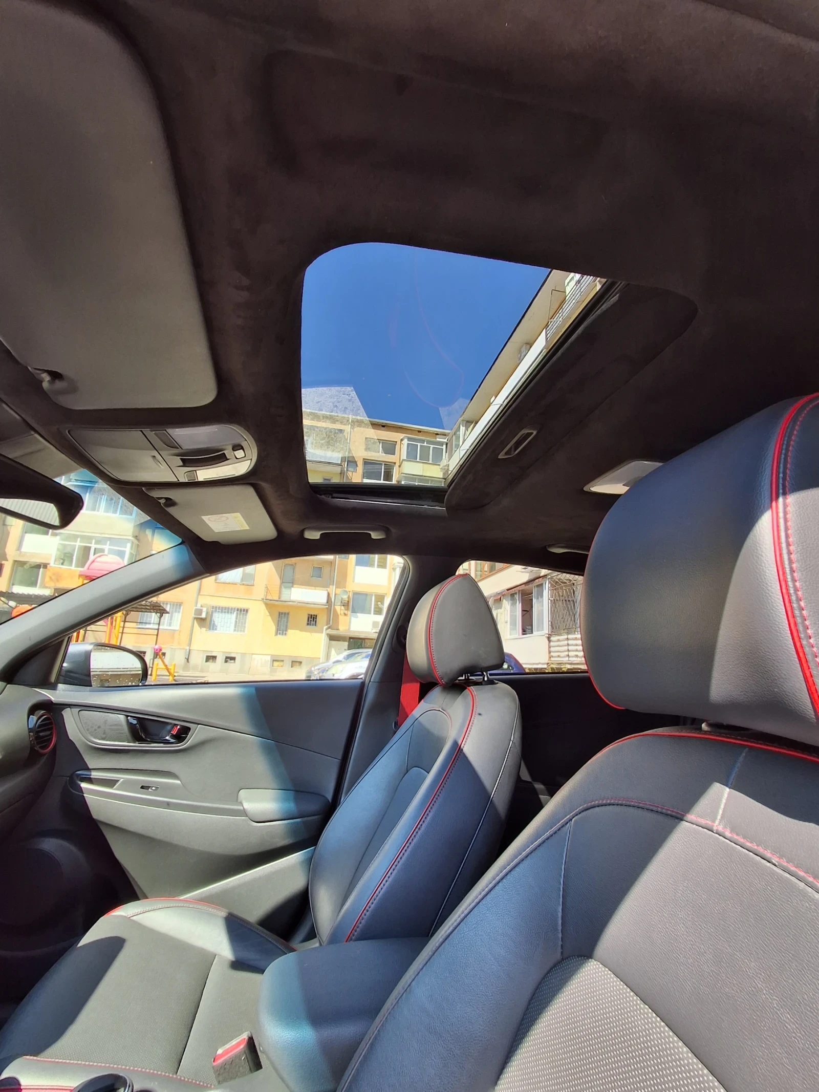 Hyundai Kona 1.6 CRDI  54600км, снимка 8 - Автомобили и джипове - 55636863