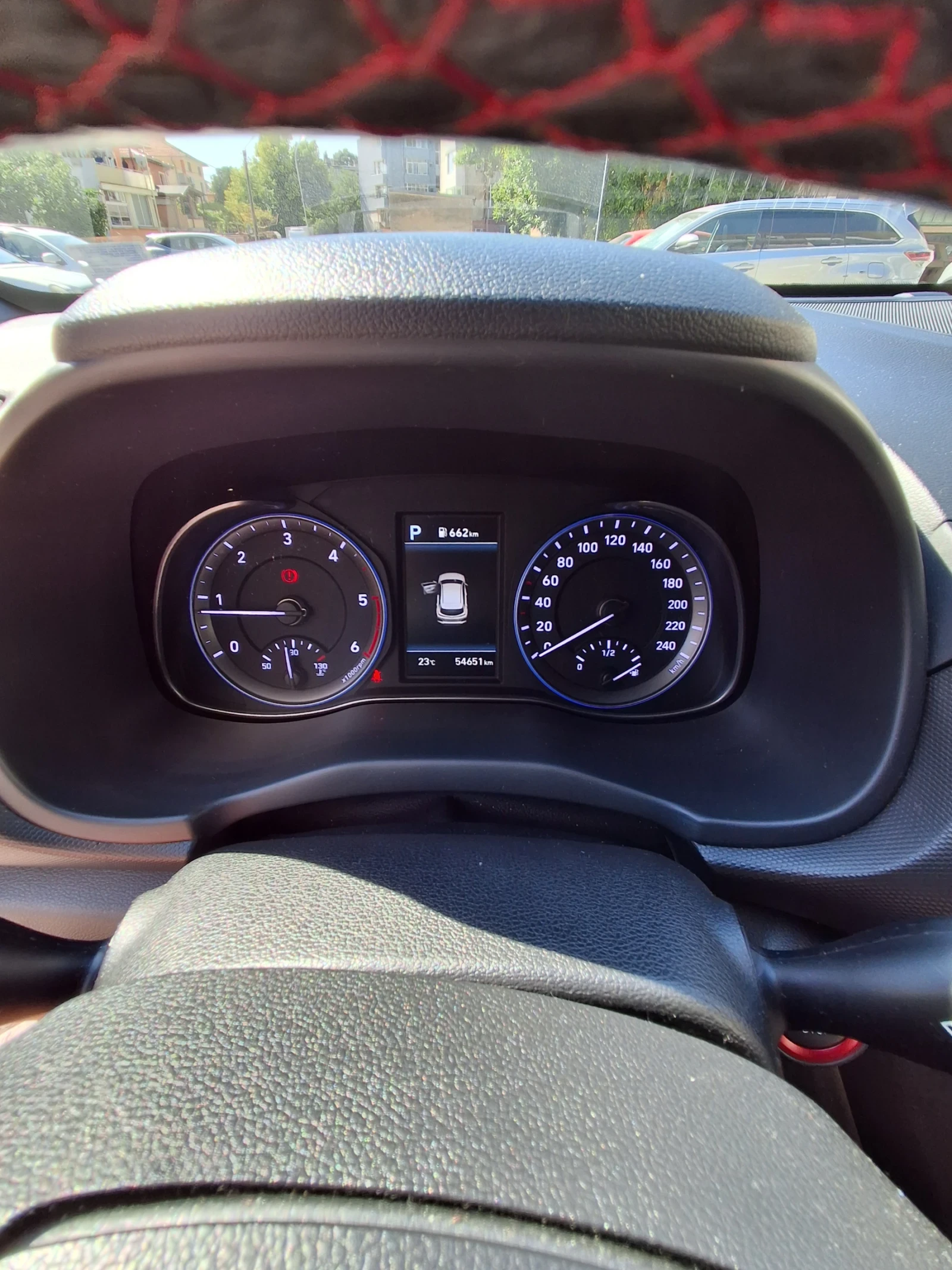 Hyundai Kona 1.6 CRDI  54600км, снимка 6 - Автомобили и джипове - 55636863