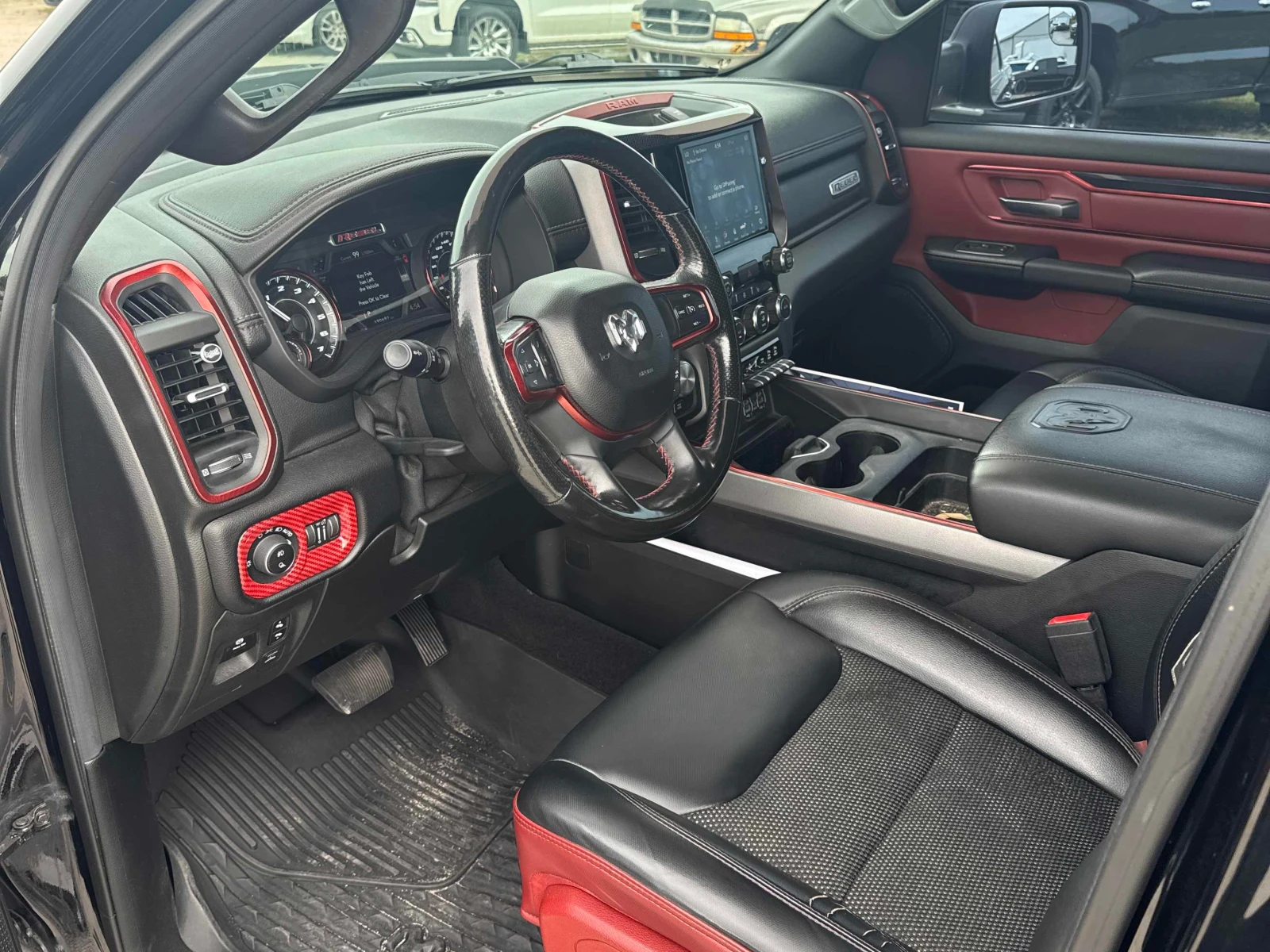 Dodge RAM 1500 * Rebel * АВТОКРЕДИТ БЕЗ ПЪРВОНАЧАЛНА ВНОСКА* , снимка 4 - Автомобили и джипове - 56001664