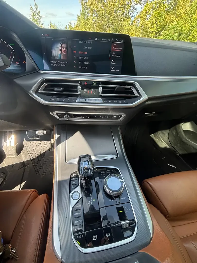 BMW X5 XDRIVE40I M-SPORT * КРАЙНА ЦЕНА* TV ЕКРАНИ, снимка 10 - Автомобили и джипове - 56252611