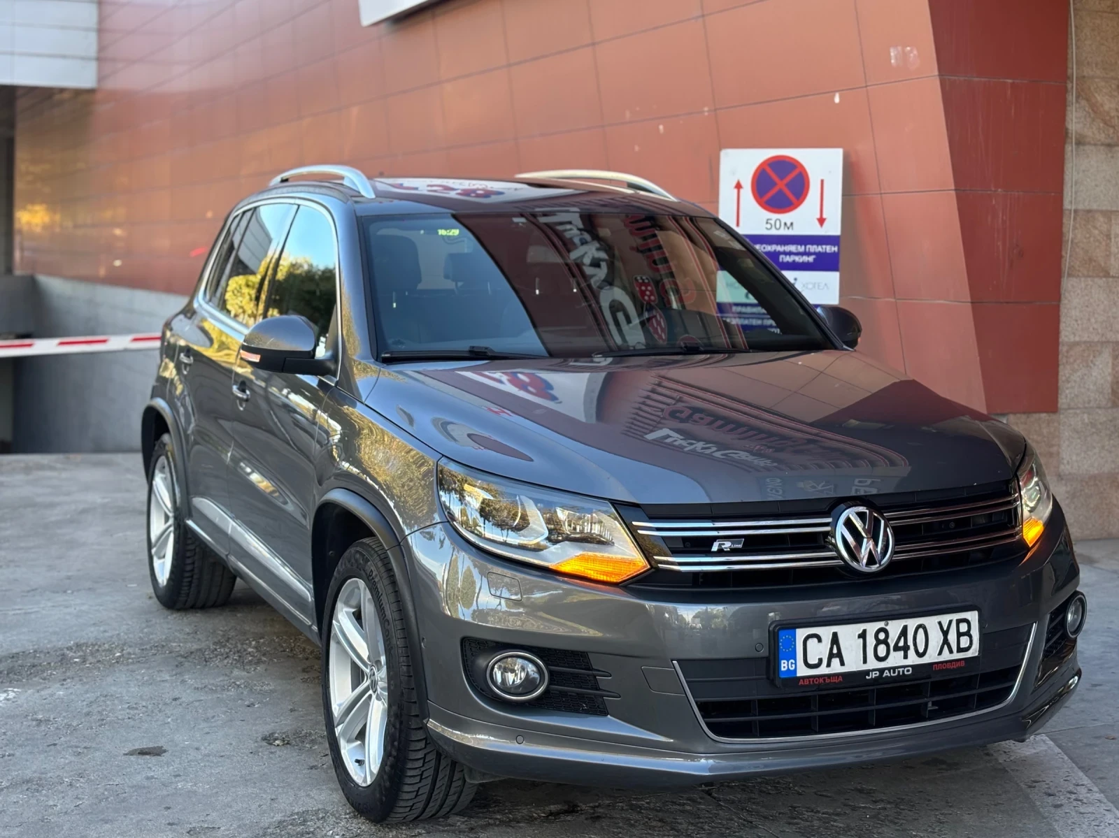 VW Tiguan 2.0 TDI R LINE FULL | Mobile.bg � ����������� 5