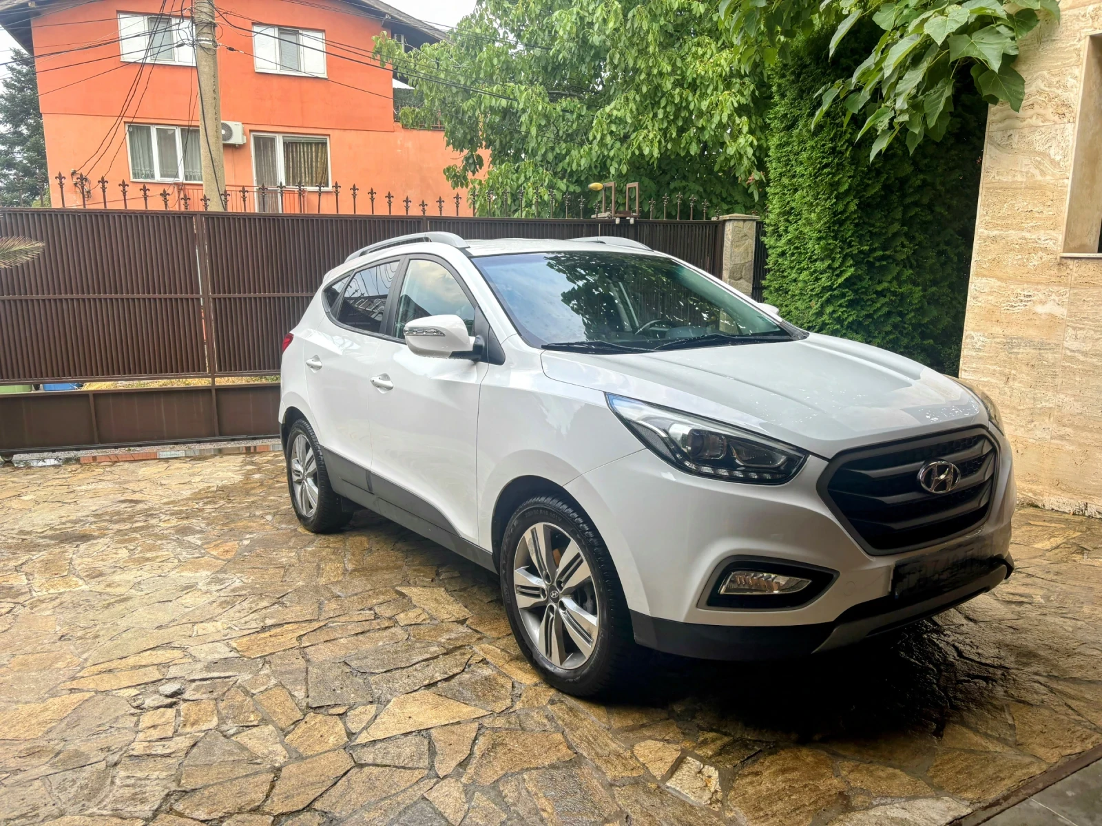 Hyundai Tucson, снимка 2 - Автомобили и джипове - 56568820