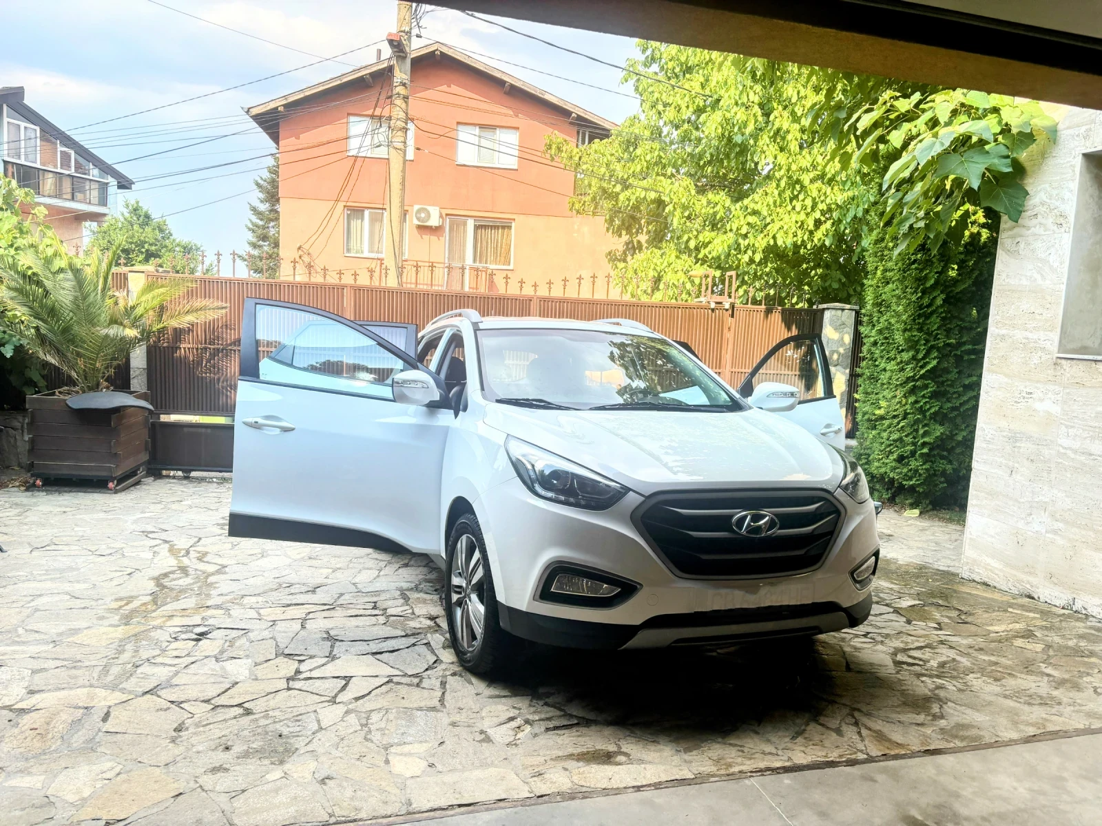 Hyundai Tucson, снимка 7 - Автомобили и джипове - 56568820