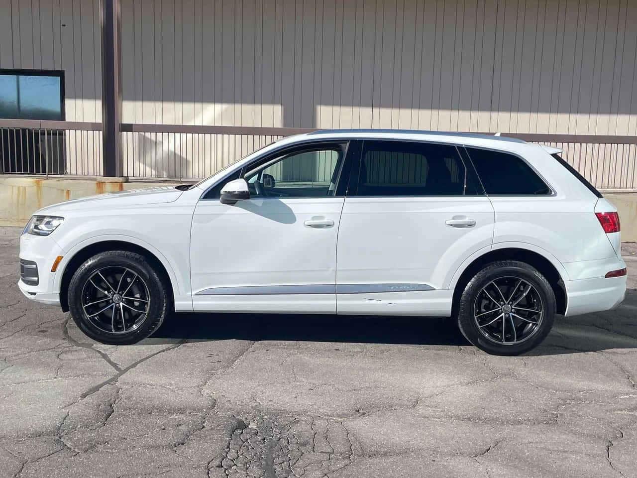 Audi Q7 * 3.0T Komfort * CARFAX * ����� �� ����������� *  | Mobile.bg � ����������� 2