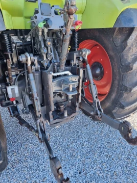 Трактор Claas 620, снимка 9