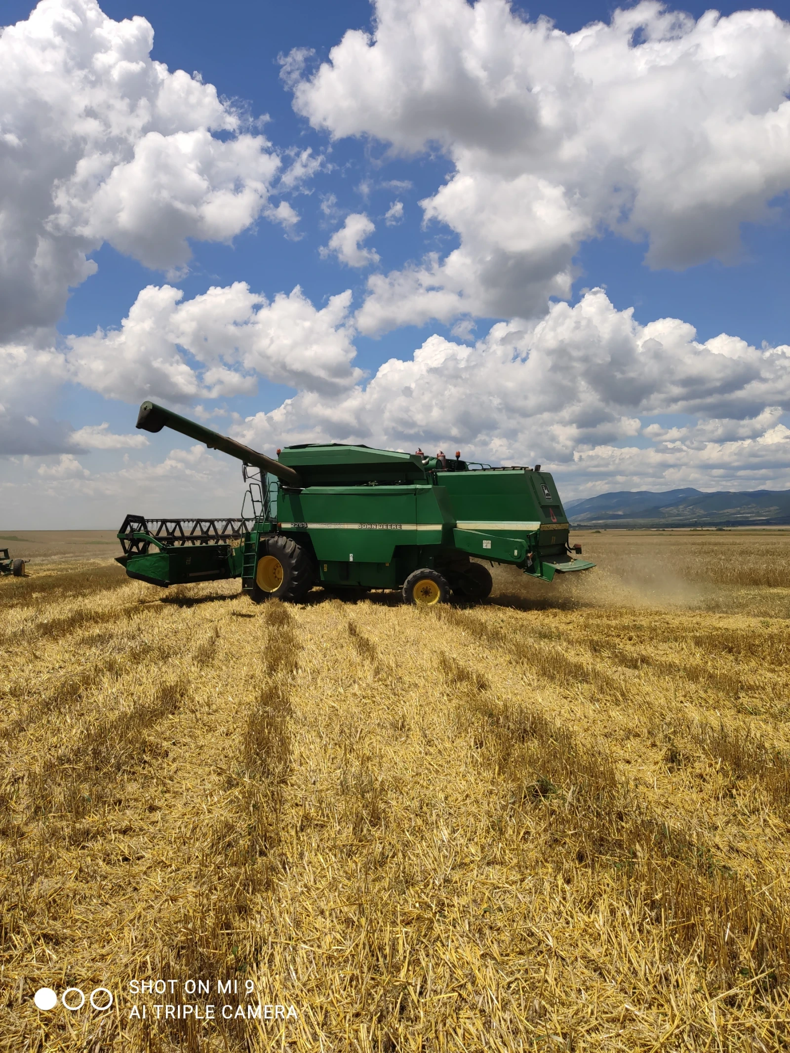 Комбайн John Deere 2264 - изображение 3