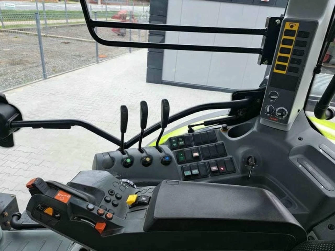 Трактор Claas 620 - изображение 7