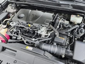 Toyota Camry XLE 2.5 Хибрид, снимка 14