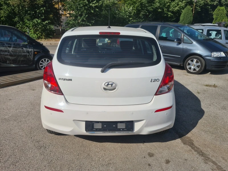 Hyundai I20 1.2I/84kc./5Bp/Klima, снимка 6 - Автомобили и джипове - 41607063