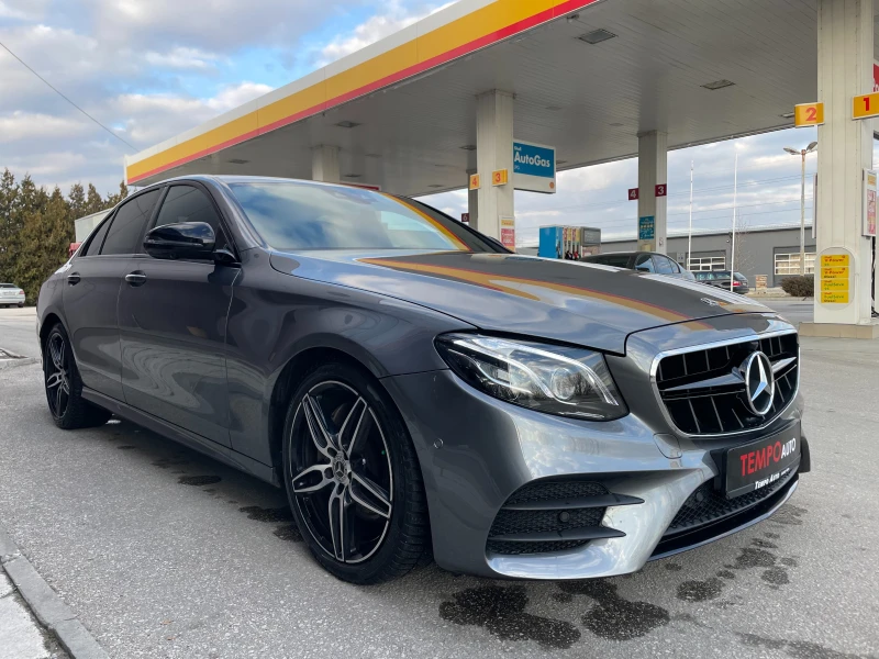 Mercedes-Benz E 220 63AMG OPTIC-2019г-LED-HEAD UP-ПОДГРЕВ-360cam-SPORT, снимка 7 - Автомобили и джипове - 49225072