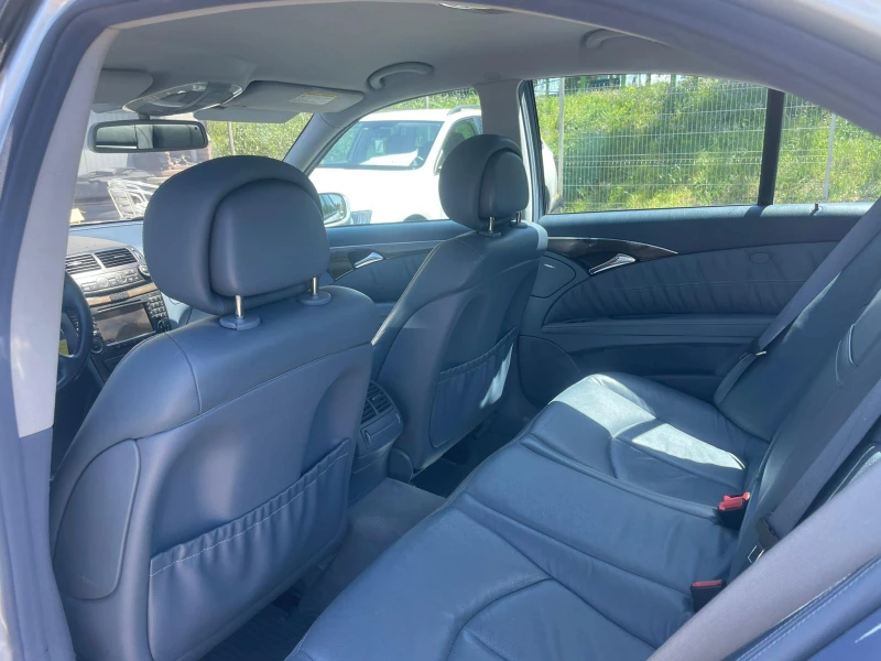 Mercedes-Benz E 280 /AVANTGARDE+ ОБДУХВАНЕ, снимка 10 - Автомобили и джипове - 50180104