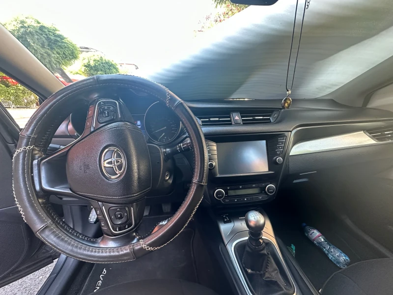 Toyota Avensis, снимка 6 - Автомобили и джипове - 52350920