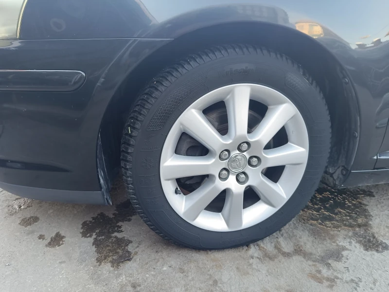 Toyota Avensis D4D, снимка 9 - Автомобили и джипове - 51284286