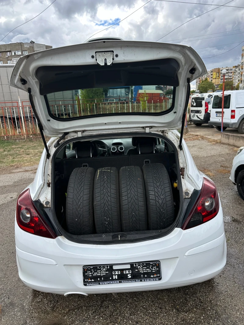 Opel Corsa 1.2 , снимка 11 - Автомобили и джипове - 53089072
