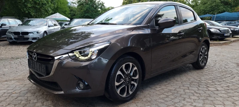 Mazda 2 1.5i SkyG * 6 ск.* KEYLESS* HEAD UP* LANE ASSIST* 
