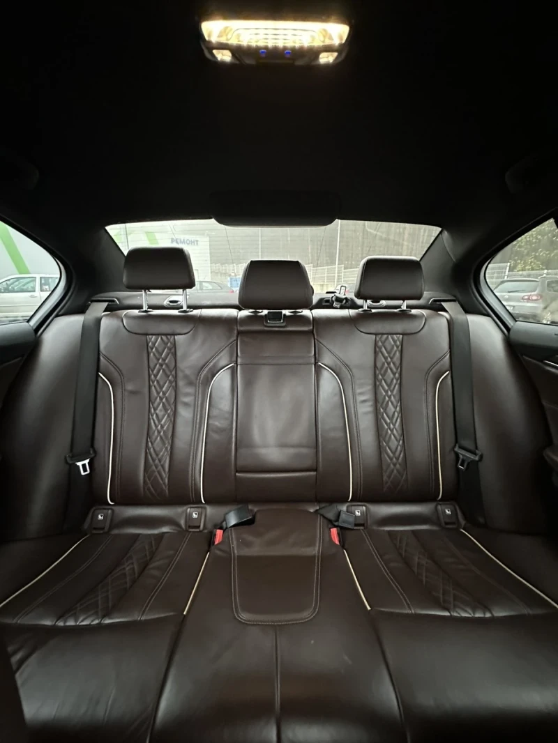 BMW 530 530d xDrive M sport, снимка 12 - Автомобили и джипове - 52405666