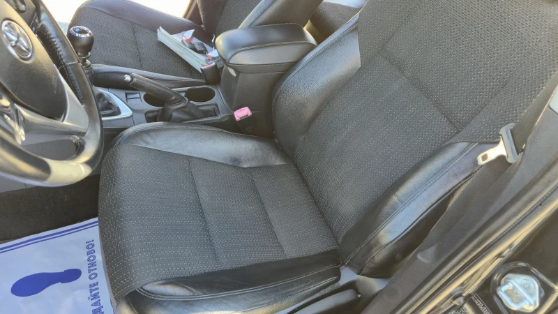Toyota Auris Touring sports 2.0d4d, снимка 15 - Автомобили и джипове - 52524089
