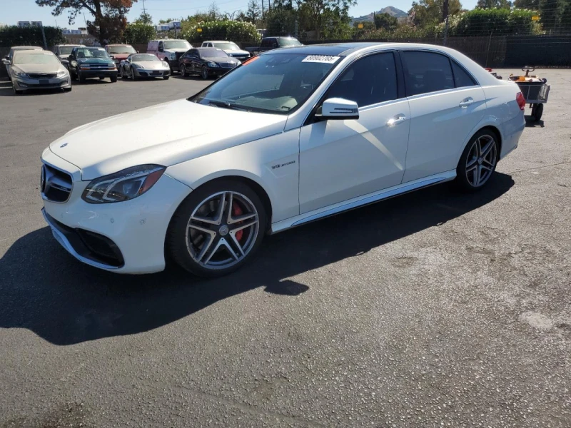 Mercedes-Benz E 63 AMG -S * Keyless Go* Lane assist* Distronic Plus* 