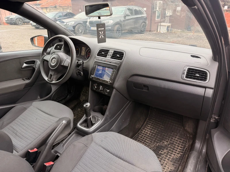 VW Polo 1.6 TDI , снимка 8 - Автомобили и джипове - 53202509