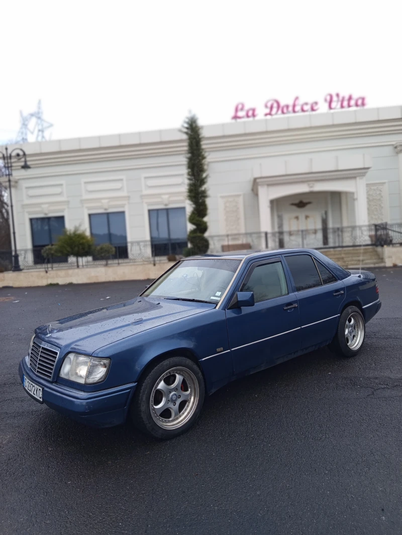 Mercedes-Benz 124 200E, снимка 3 - Автомобили и джипове - 53467008