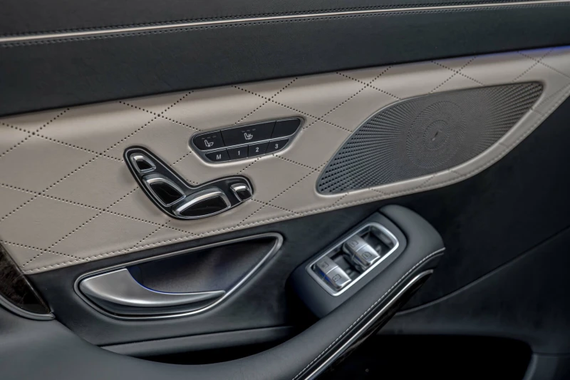 Mercedes-Benz S 500 Maybach/4Matic/Exclusive/Ambient/Panorama/Memory, снимка 10 - Автомобили и джипове - 53514030