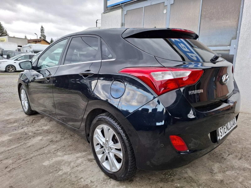 Hyundai I30 1.6CRDi AВТОМАТИК ЕURO5b, снимка 8 - Автомобили и джипове - 53542611
