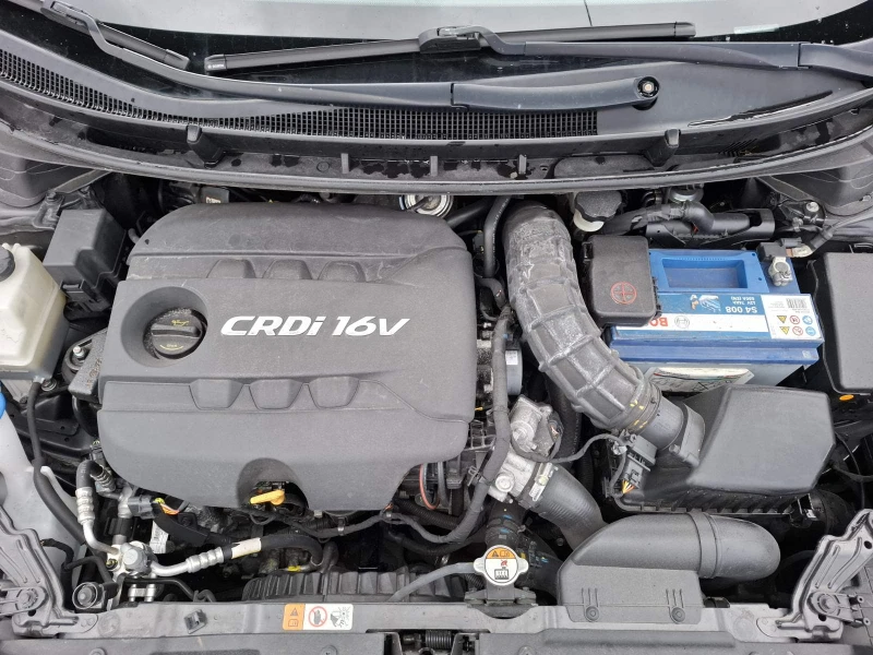 Hyundai I30 1.6CRDi AВТОМАТИК ЕURO5b, снимка 12 - Автомобили и джипове - 53542611