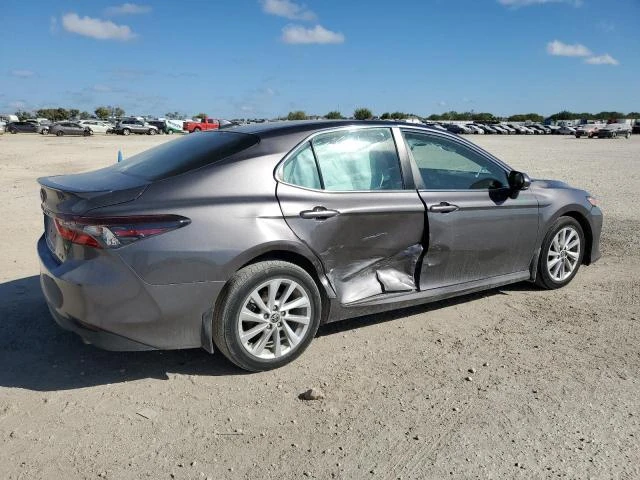 Toyota Camry LE  , снимка 6 - Автомобили и джипове - 48420729