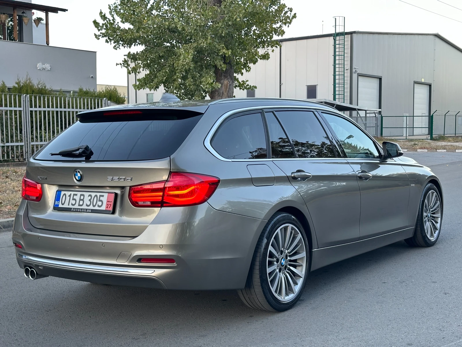 BMW 320 d X-DRIVE 190к.с FACALIFT LUXURY - изображение 5