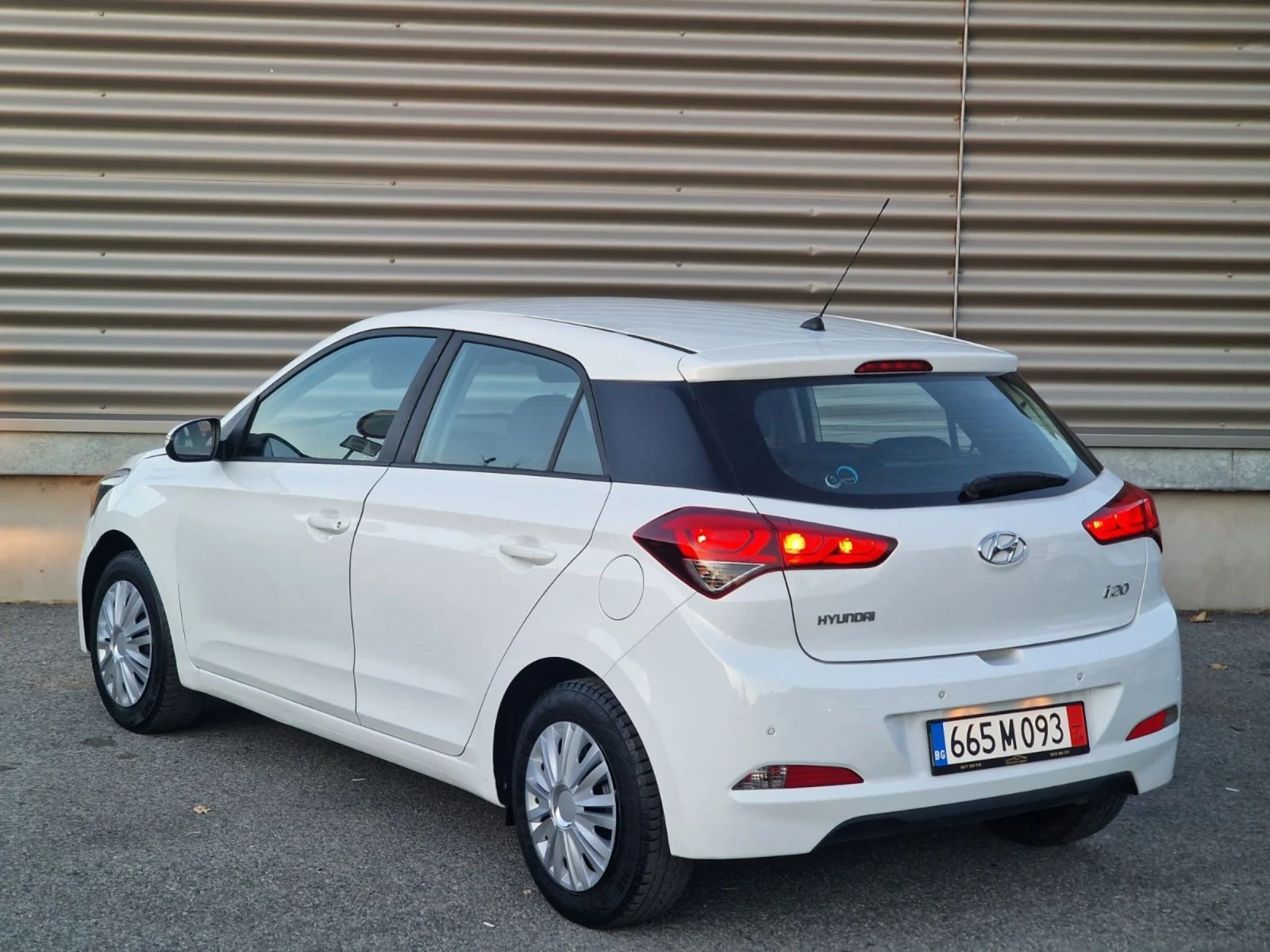 Hyundai I20 1.0 i T - изображение 4