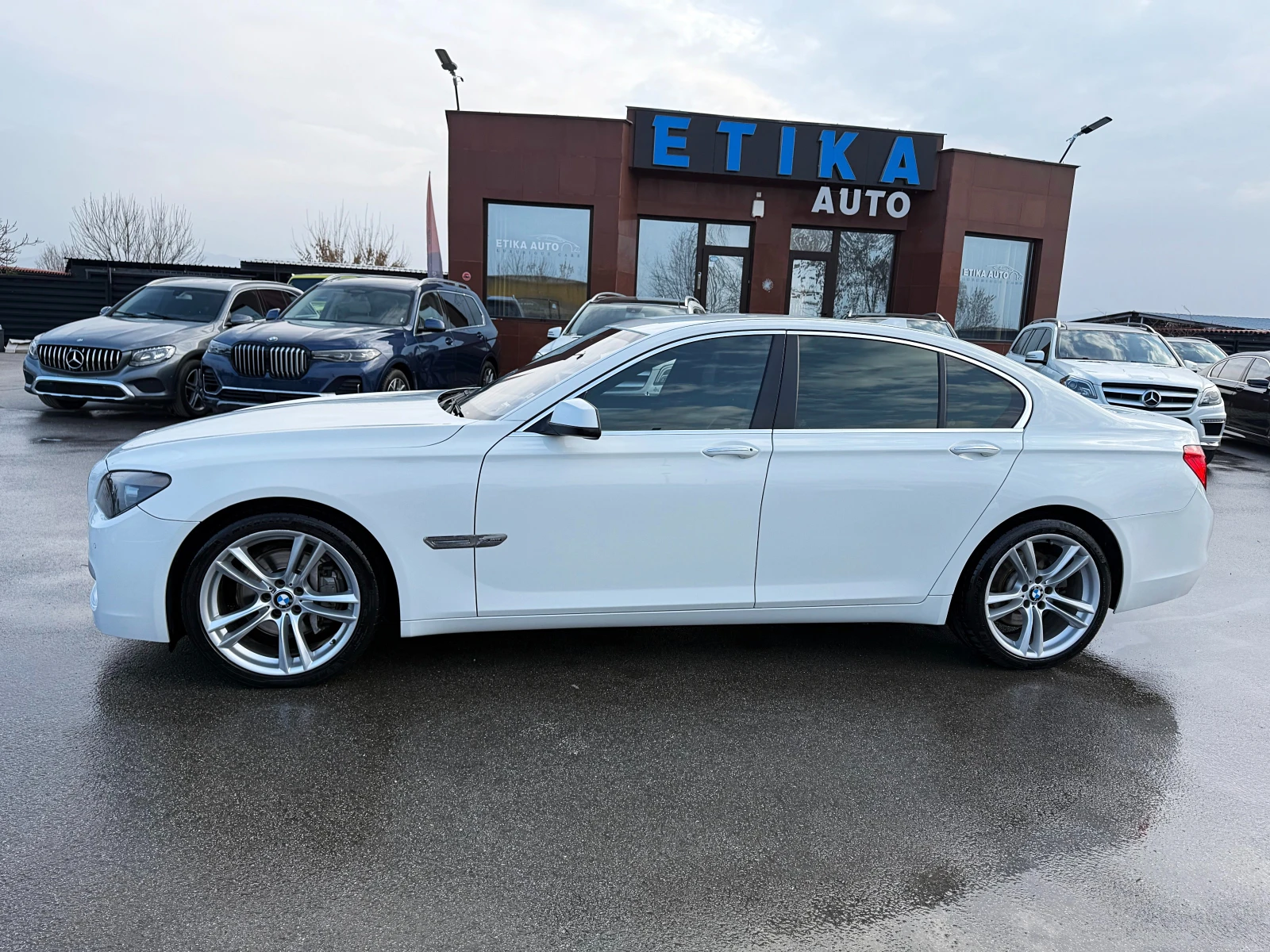 BMW 740 M PAKET-xDrive-Head Up-LED-KAMERA-190000km-НОВА !! - изображение 4