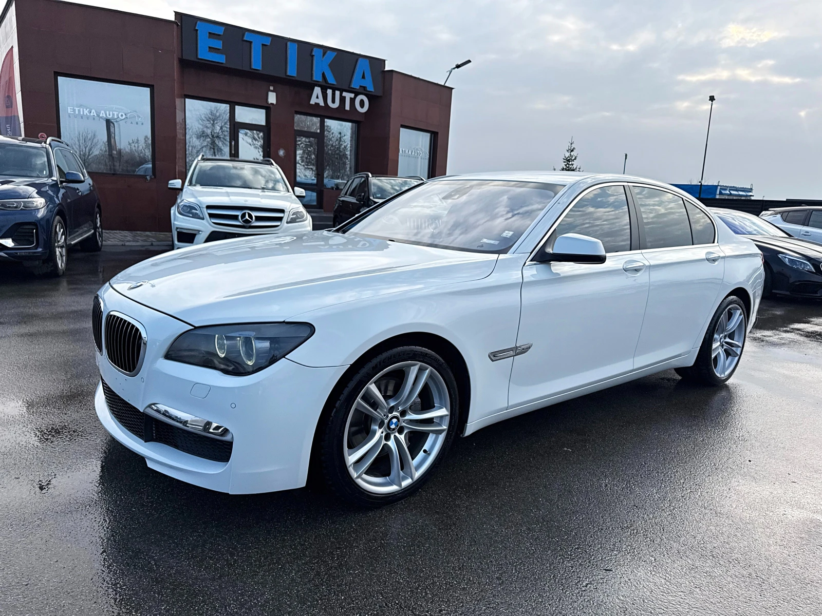 BMW 740 M PAKET-xDrive-Head Up-LED-KAMERA-190000km-НОВА !! - изображение 3