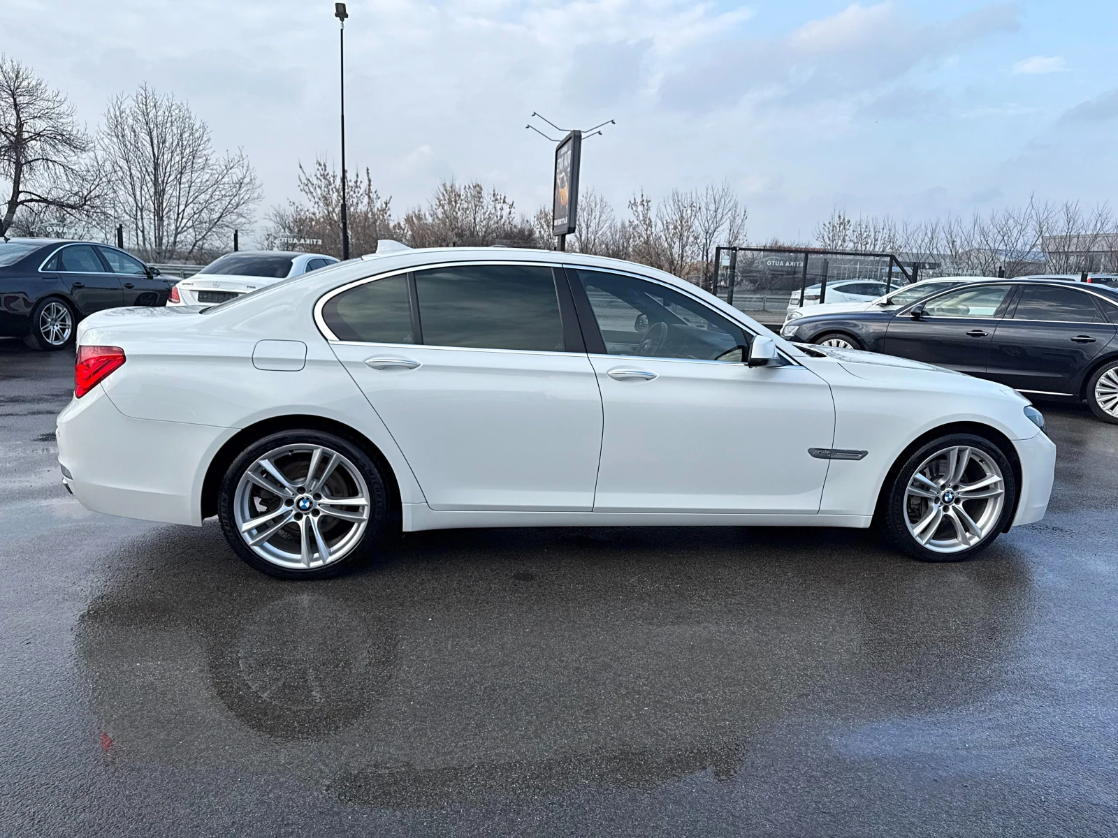 BMW 740 M PAKET-xDrive-Head Up-LED-KAMERA-190000km-НОВА !! - изображение 6