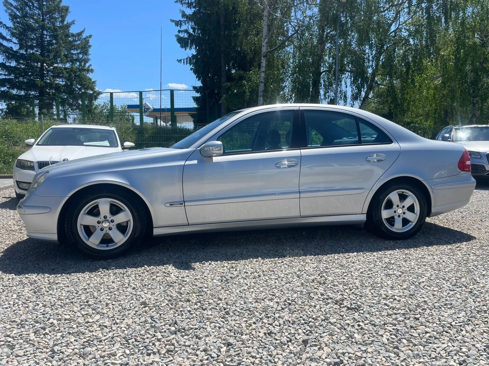 Mercedes-Benz E 280 /AVANTGARDE+ ОБДУХВАНЕ - изображение 6