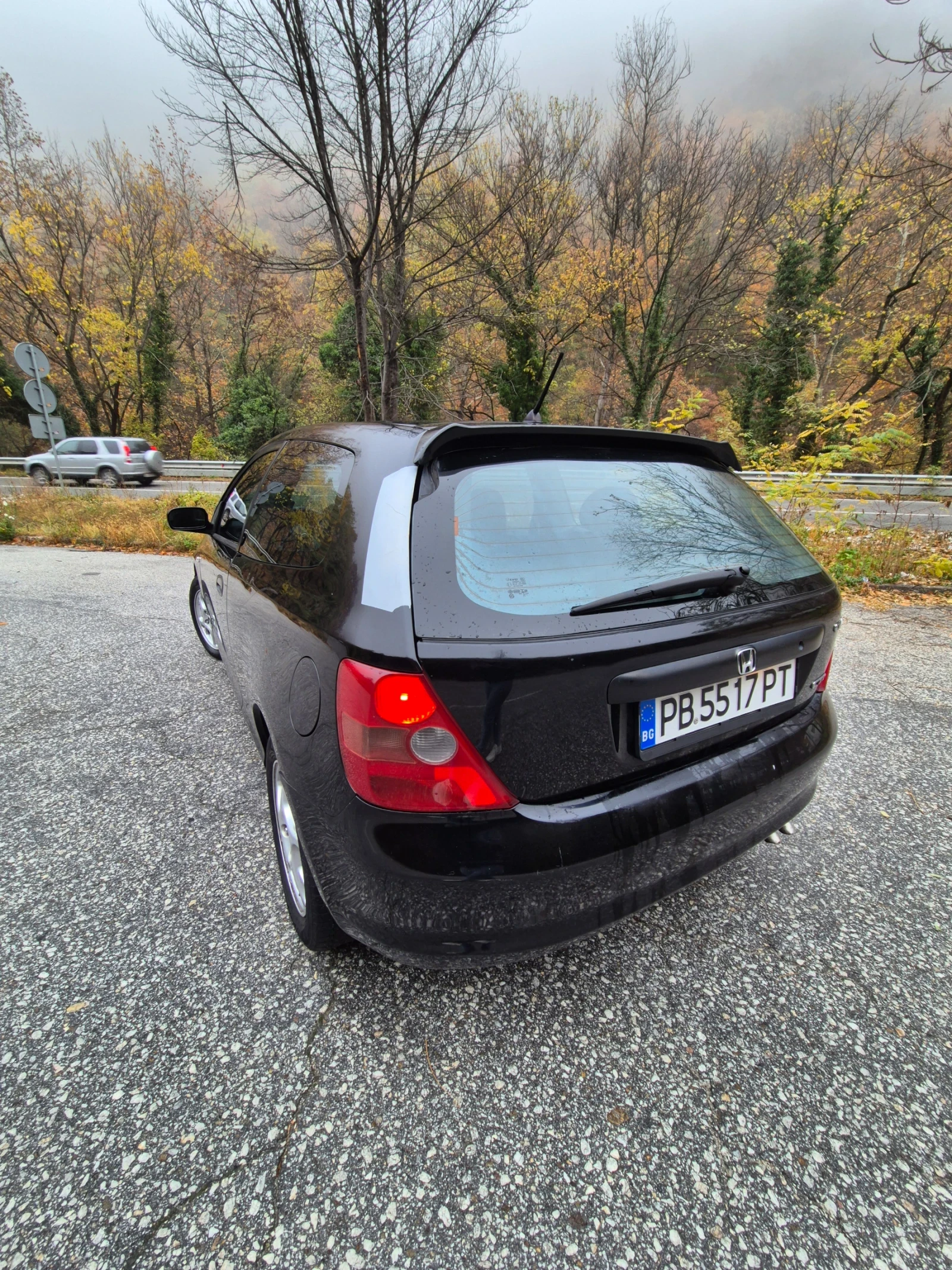 Honda Civic 1.7 - изображение 3