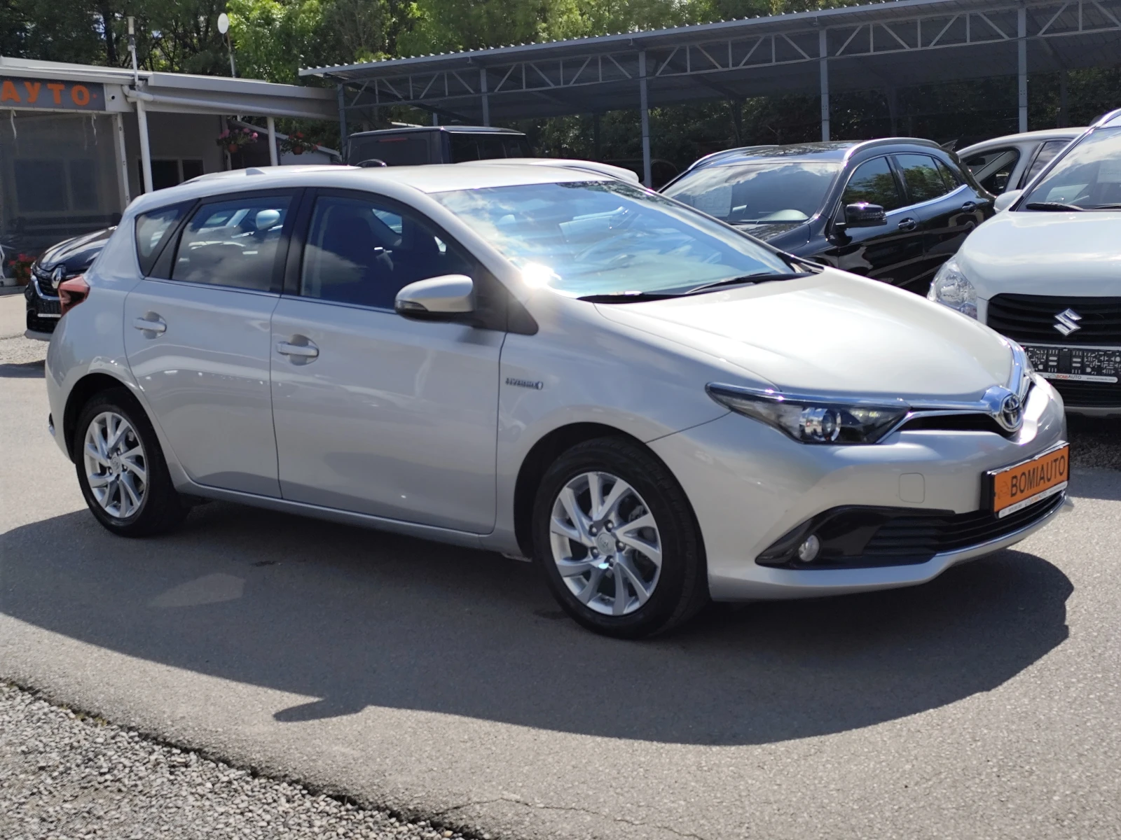 Toyota Auris 1.8HYBRID SYNERGY DRIVE* LED* EURO6B*  - изображение 3