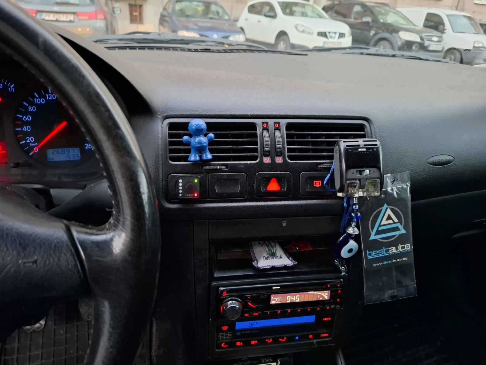 VW Bora Комби - изображение 9