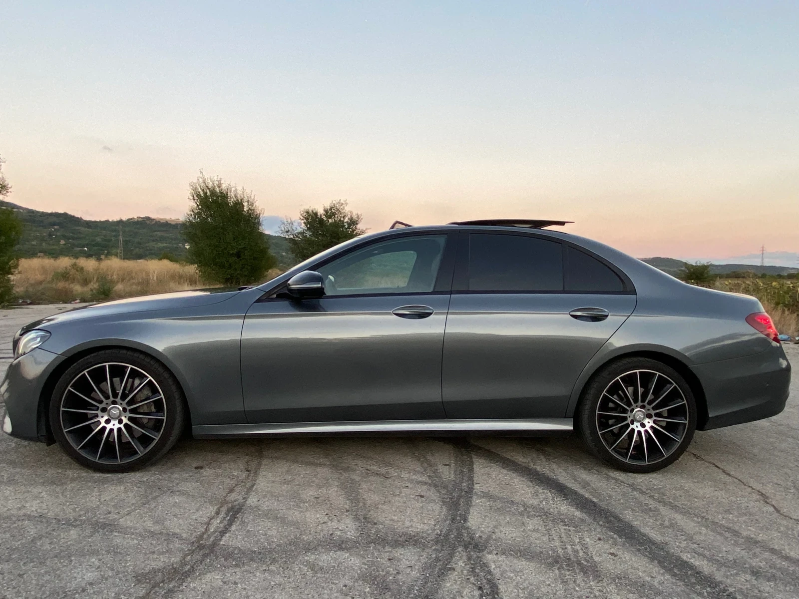 Mercedes-Benz E 350 Запазена без предишни удари, реални КМ, Германия  - изображение 5