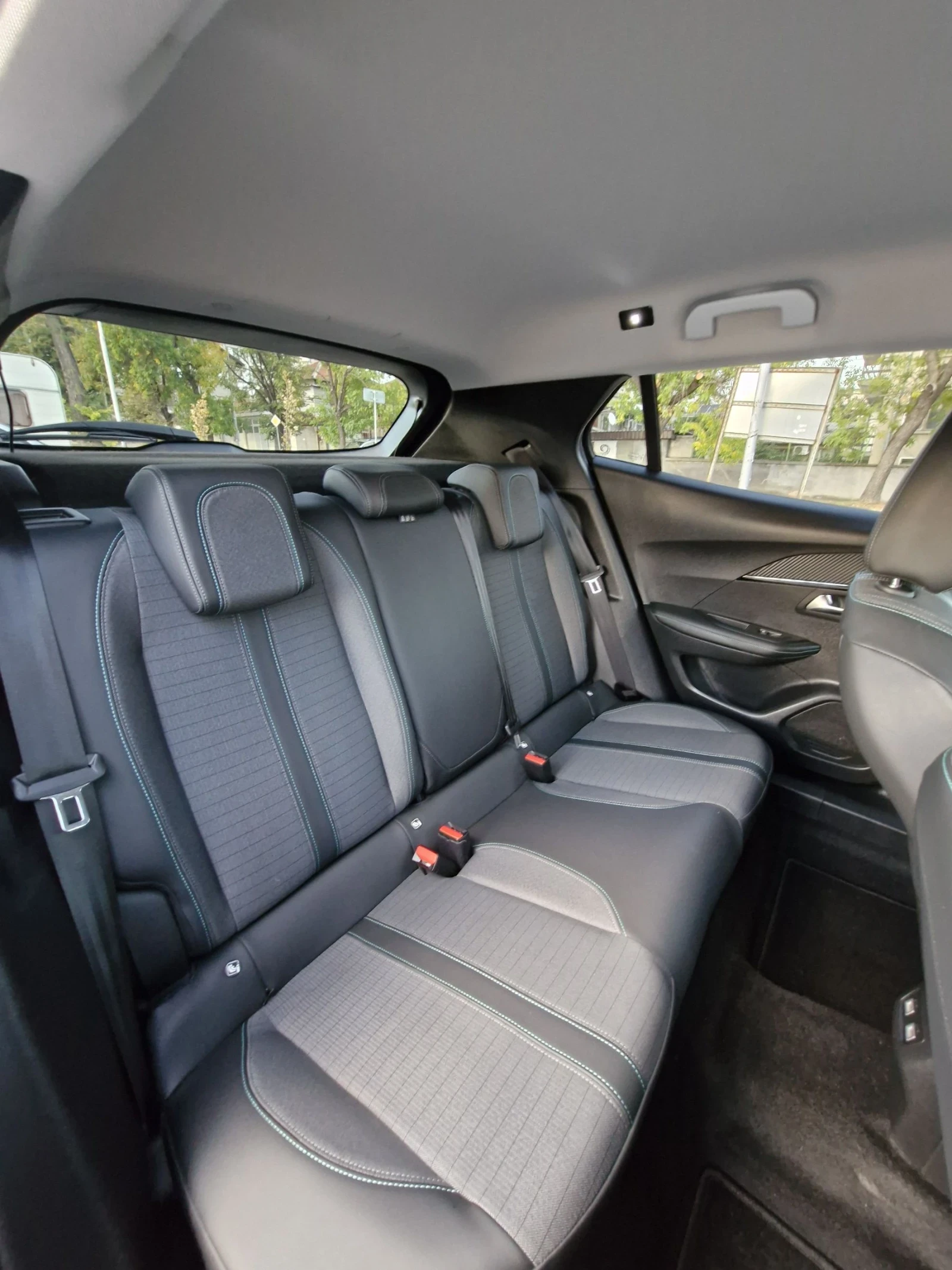 Peugeot 2008 1.5 HDi ALLURE  | Mobile.bg � ����������� 11