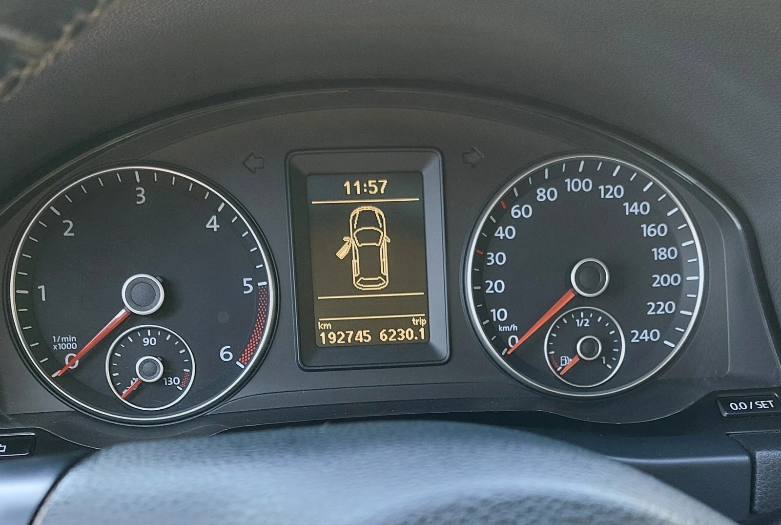 VW Golf Plus 2.0 TDI 140 DSG FL - изображение 5