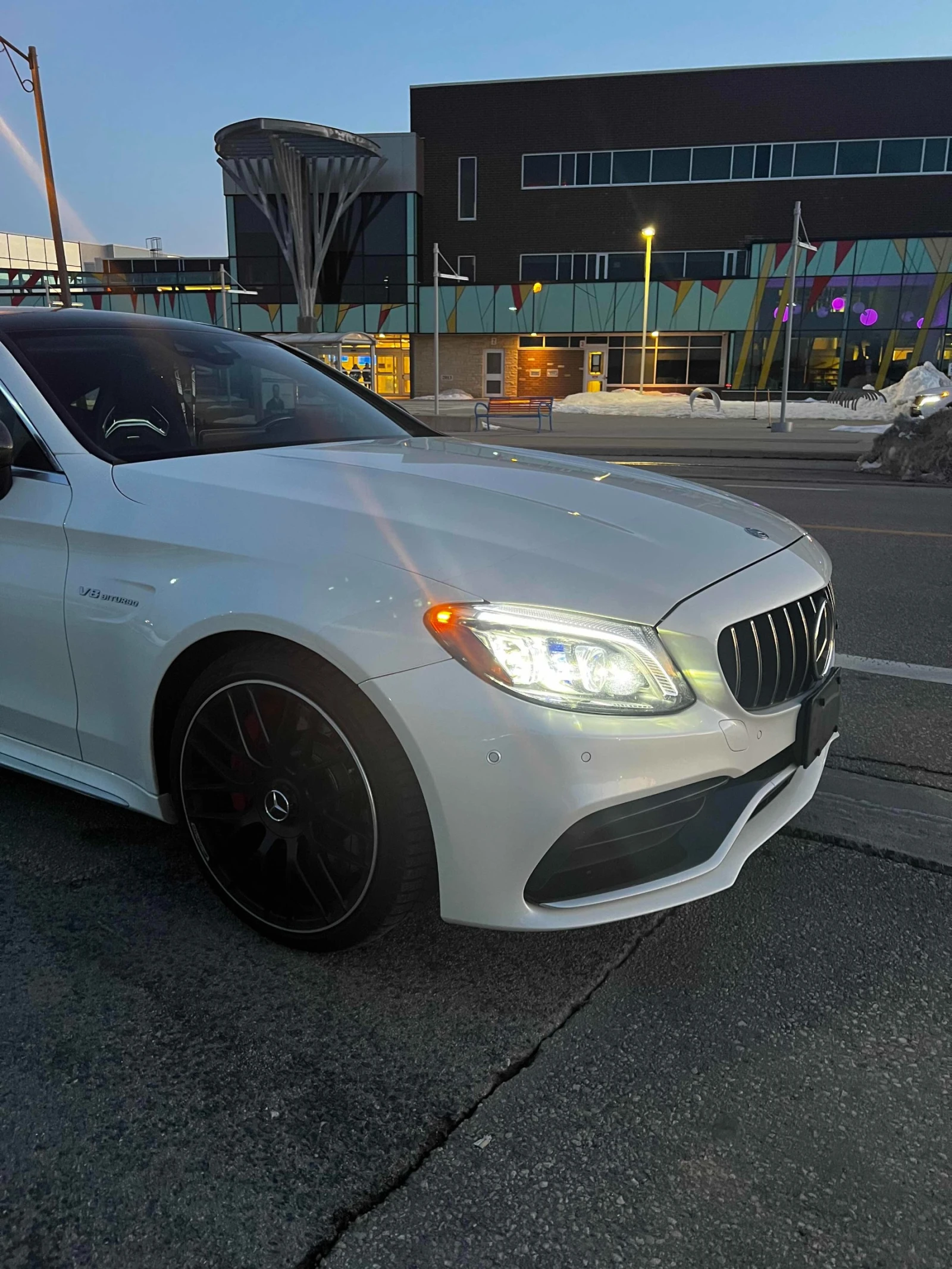 Mercedes-Benz C 63 AMG S* * CARFAX* * АВТОКРЕДИТ* *  - изображение 3