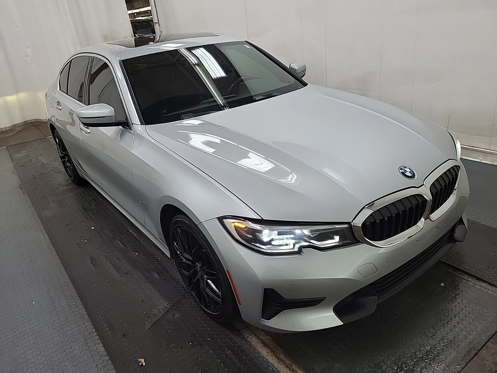 BMW 330 i 2.0 XDRIVE | Mobile.bg � ����������� 5