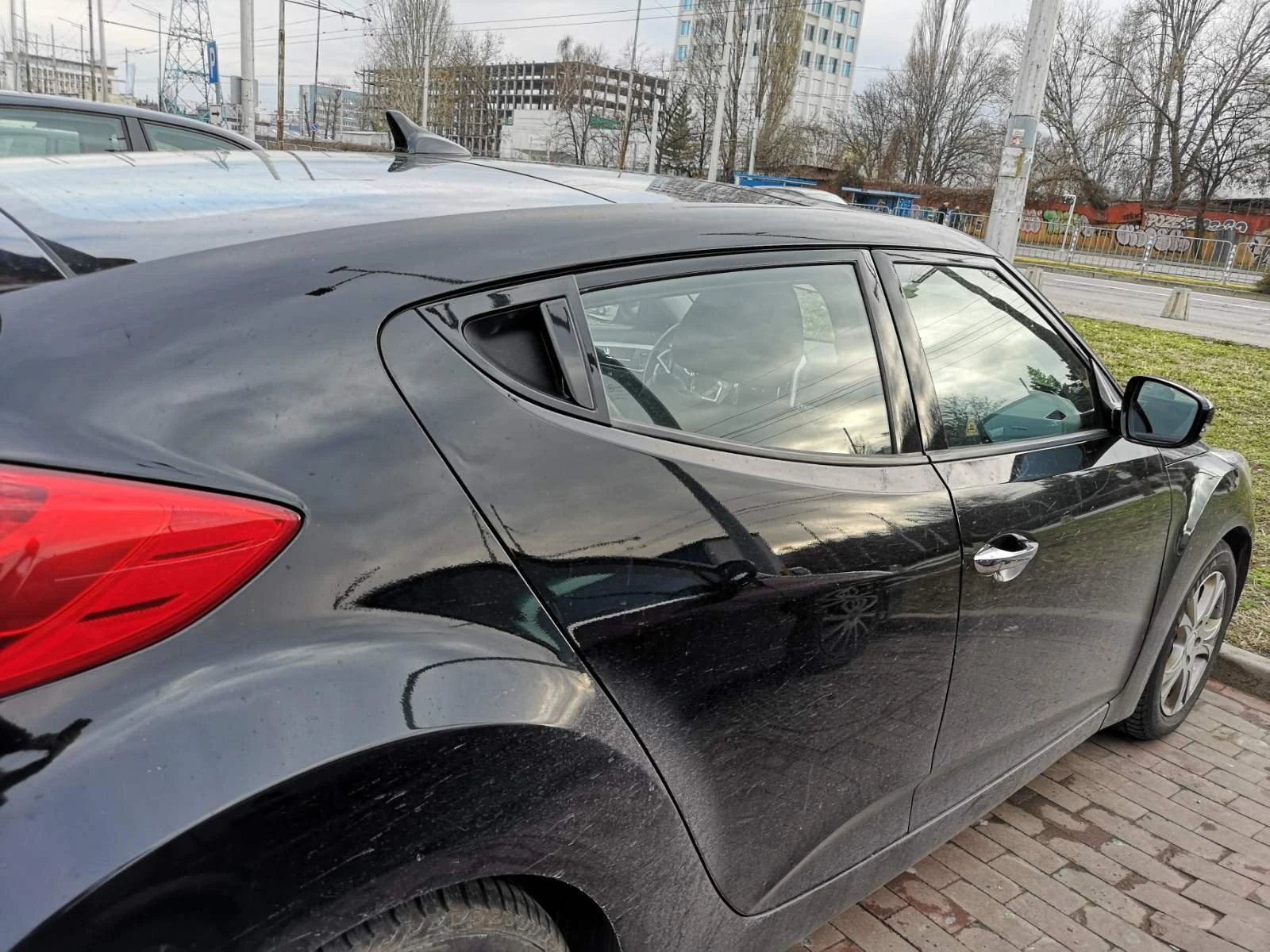 Hyundai Veloster  1.6 GDI - изображение 3