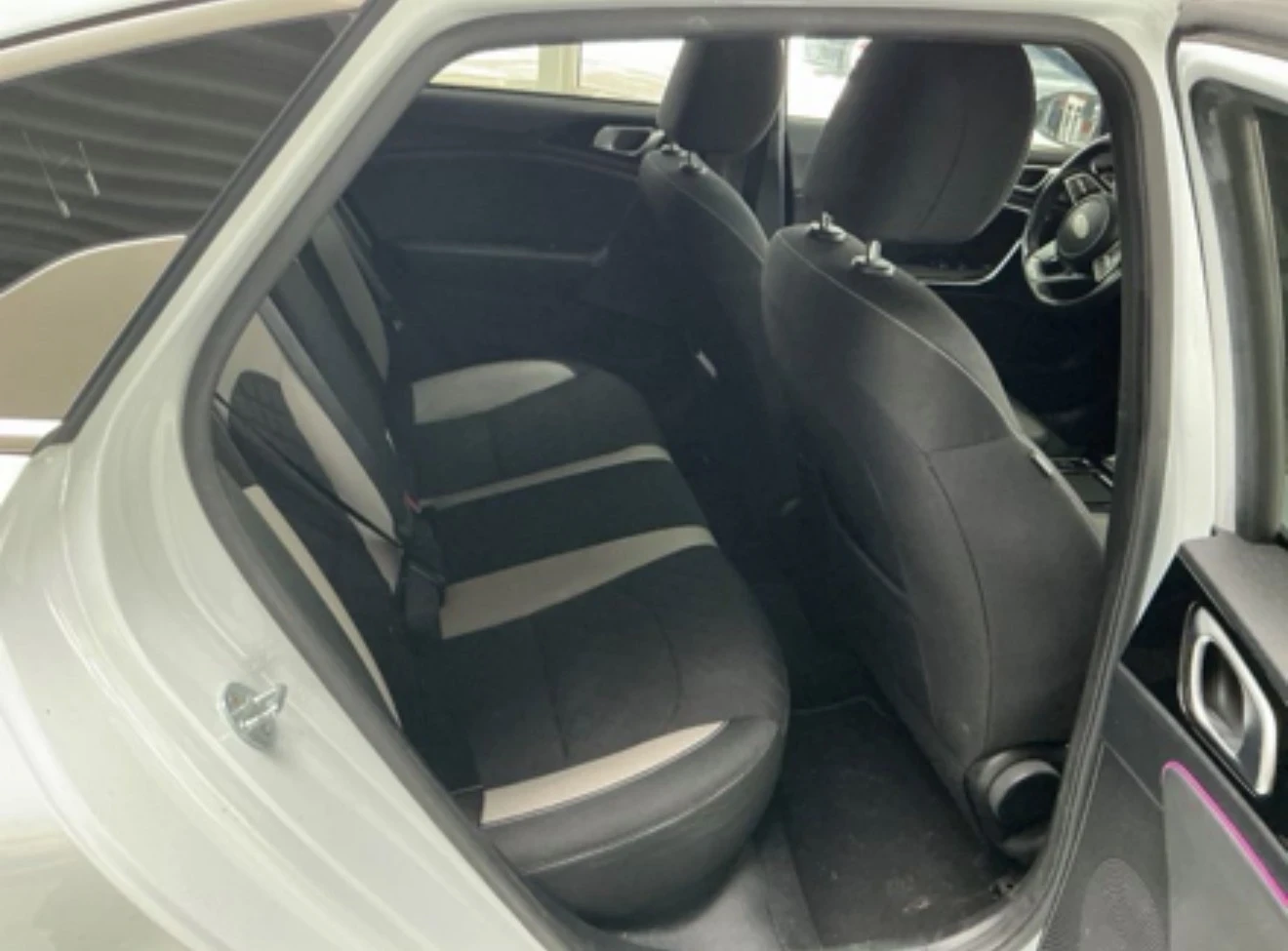 Kia Pro ceed 1.6CRDI-GT-Line-Лизинг през Уникредит по 275 евро - изображение 7